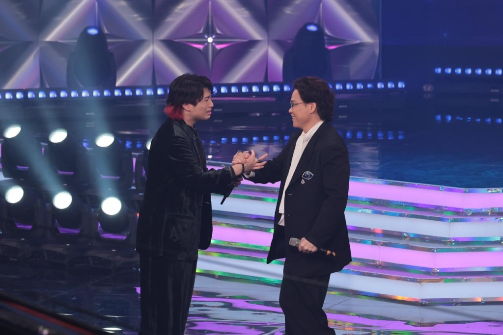 蘇永康建議馮熙燮演繹《小心地滑》成奪冠關鍵。