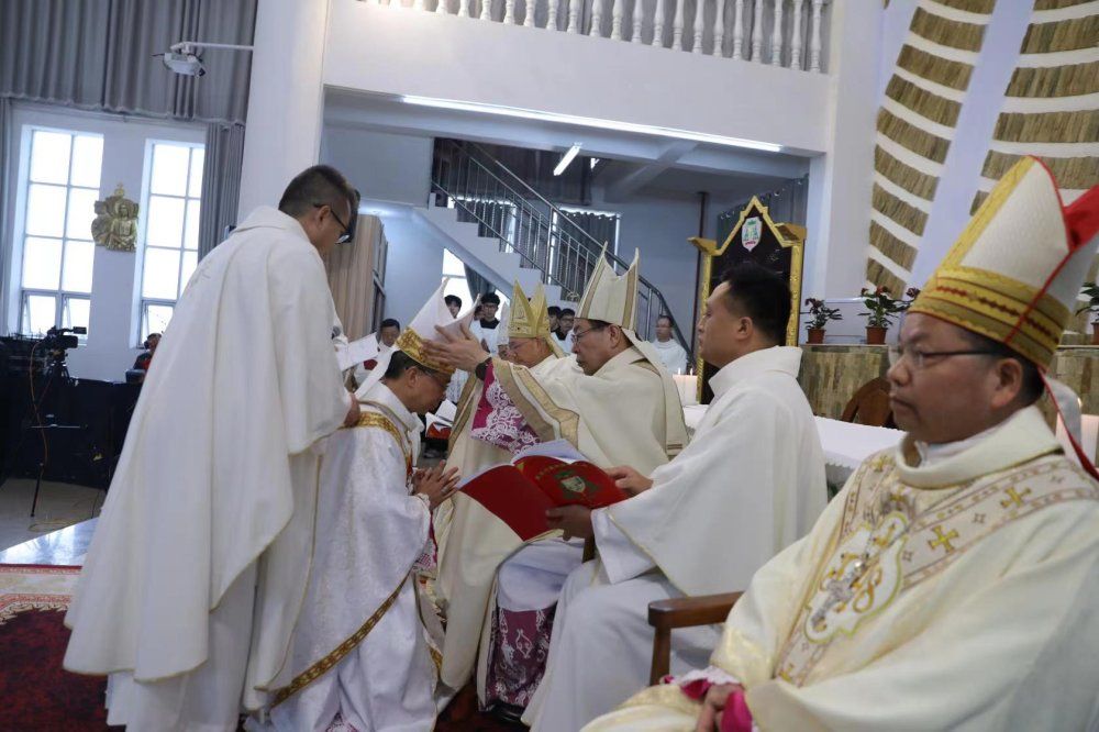 福建天主教閩北教區舉行吳奕順主教祝聖典禮。