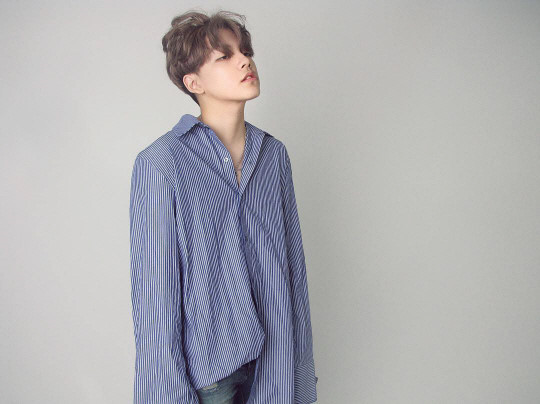 NO:EL過往被指生事後，藉父親是議員的身份擺平事件。