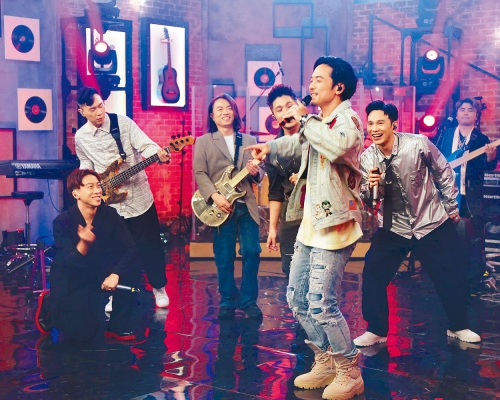 Supper Moment與王梓軒、林德信等齊齊夾Band。