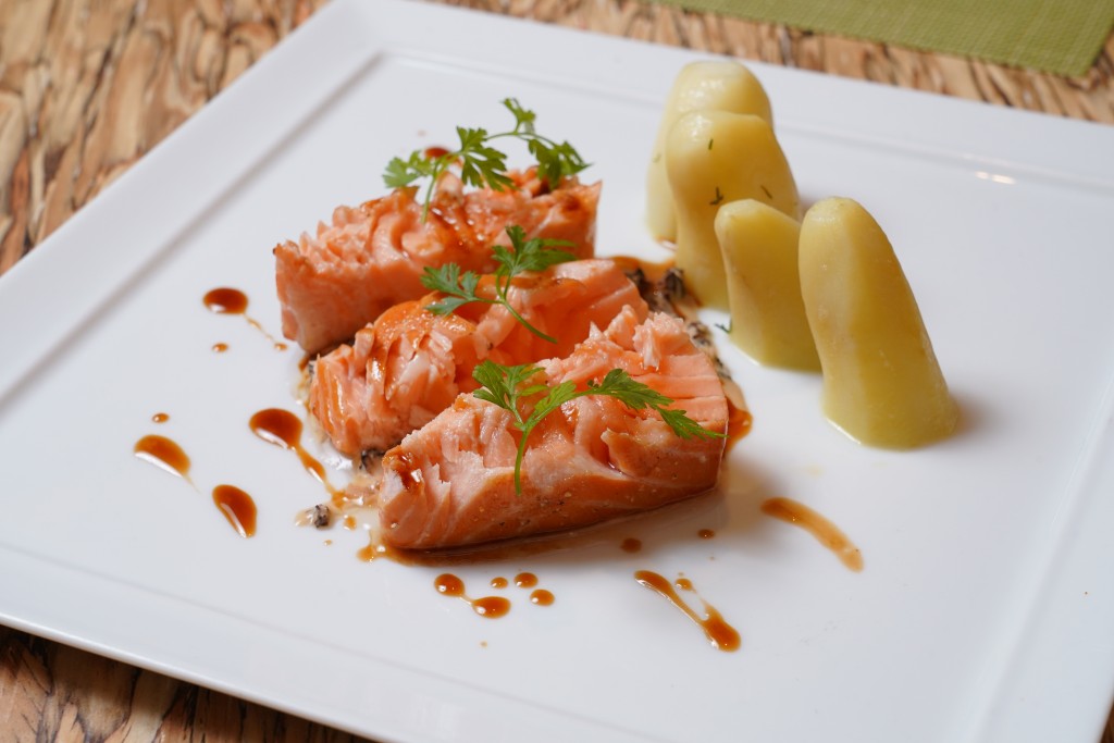 健腦食物1：深海魚（如三文魚、鯖魚、沙甸魚）（圖片來源：資料圖片）