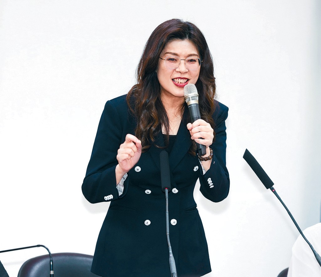 國民黨主席鄭麗文下月訪問美國。
