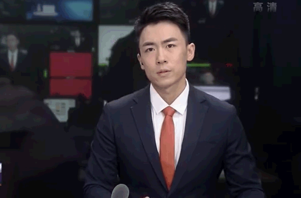 男主播最後更露出不耐煩的表情。影片截圖