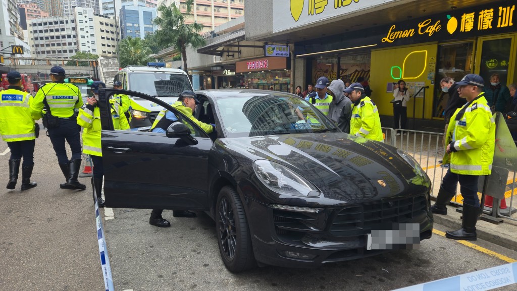 警方於葵涌禾葵里截獲一輛毒品快餐車。