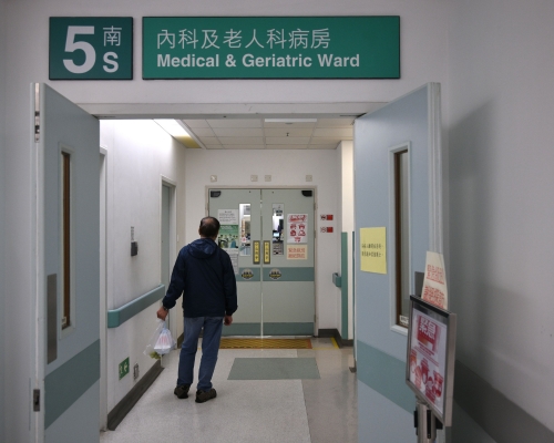 博愛醫院其中56名病人病毒測試的樣本呈陰性。 資料圖片