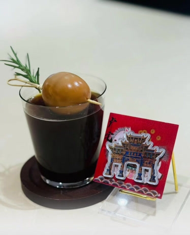 浙咖啡店推“童子尿蛋美式”，日销百杯。