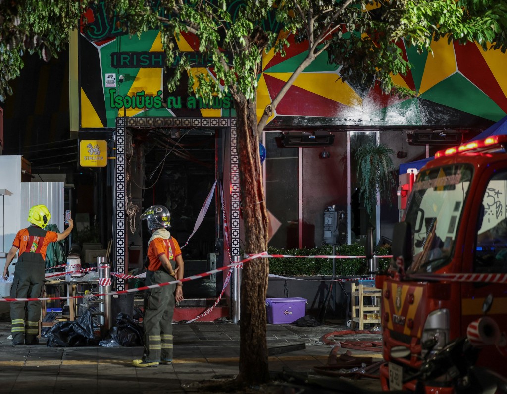 大火造成至少27人死亡，多人受傷。路透社