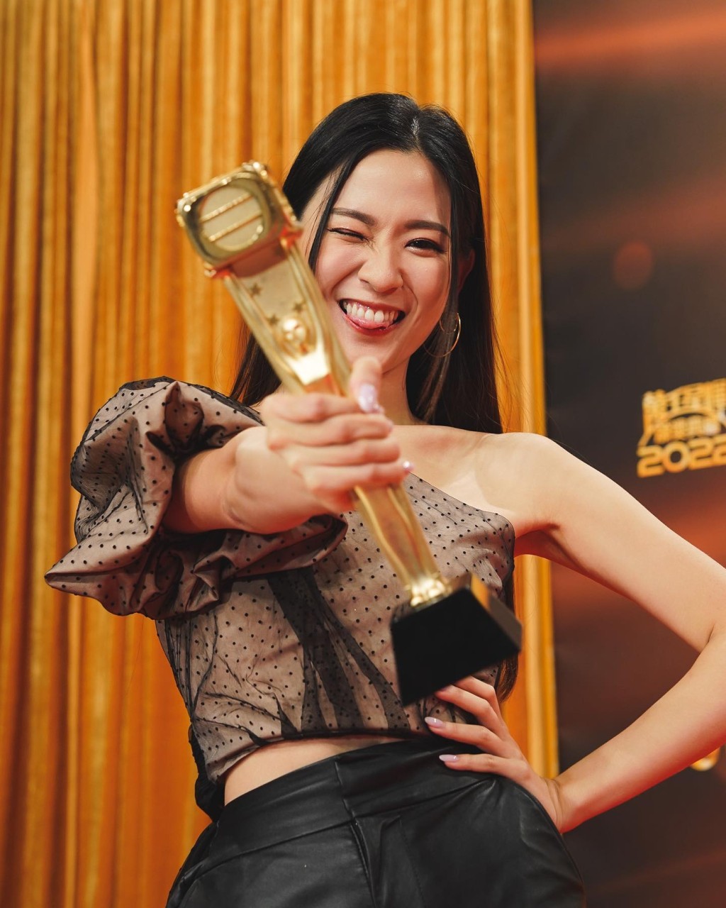 ​陳懿德於《萬千星輝頒獎典禮2022》獲提名「飛躍進步女藝員」。