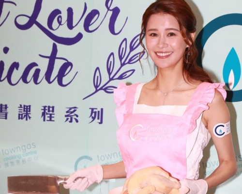 翠如自認廚藝差。