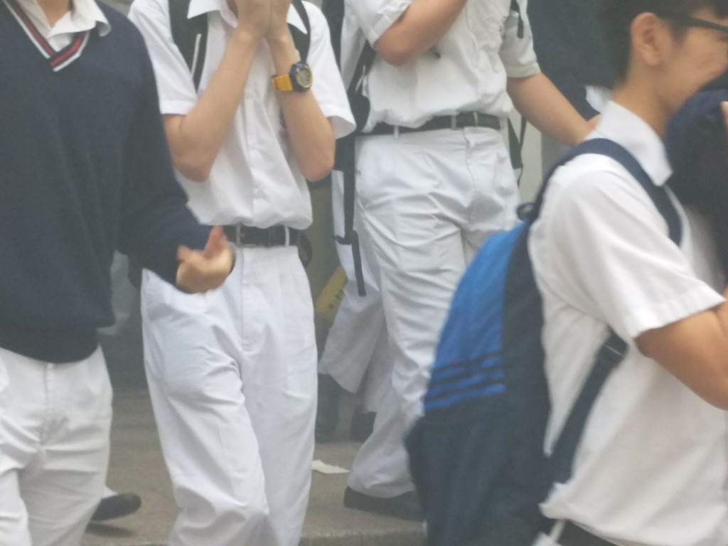 文理書院疏散學生。