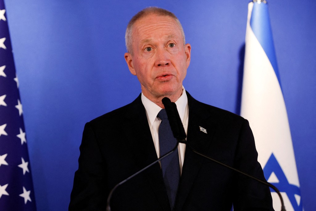 以色列国防部长加兰特获复职。AP