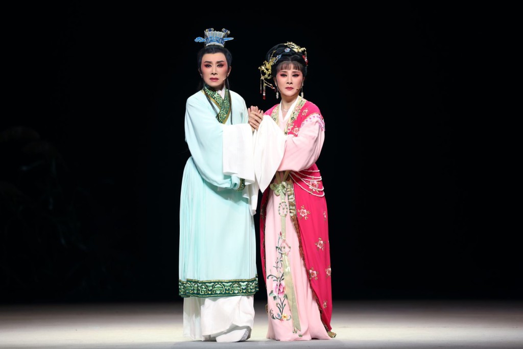 《孔雀東南飛》被喻為「中國版羅密歐與茱麗葉」 。 《孔雀東南飛》被喻為「中國版羅密歐與茱麗葉」 。