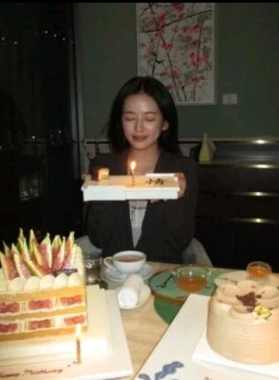 昨日慶生的安俞真與隊友張員瑛同一命運，生日都要俾人鬧！