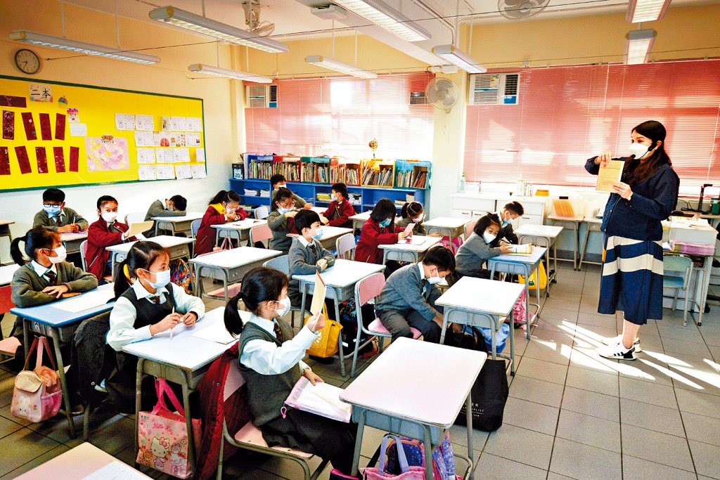 最新《小學教育課程指引》除了關注學生課業安排、愛國主義教育等,亦要求學校關注師生身心健康。