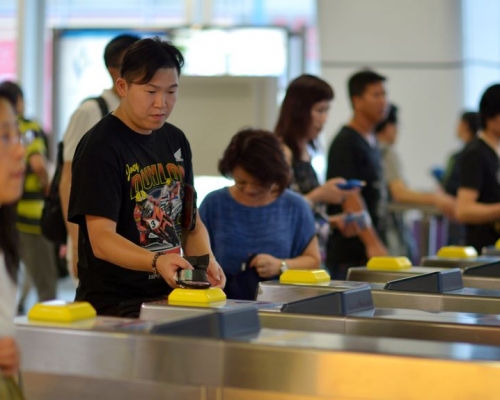 港鐵周六起加價。資料圖片