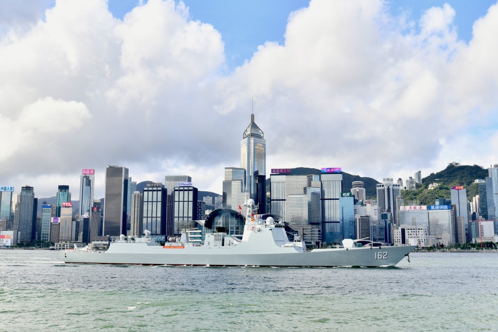 解放軍導彈驅逐艦南寧艦、導彈護衛艦衡陽艦來港訪問5日 解放軍導彈驅逐艦南寧艦、導彈護衛艦衡陽艦來港訪問5日