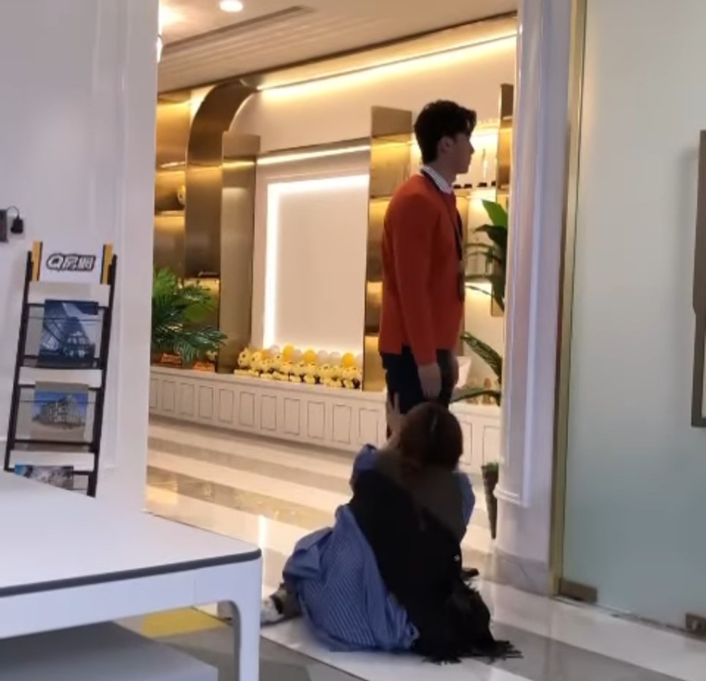 Pony在新劇中對Stanley死纏爛打。