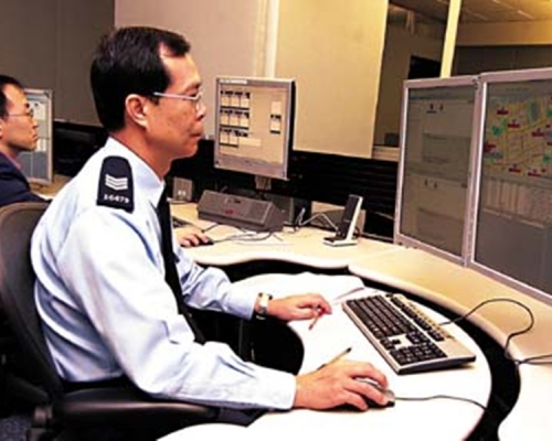 「999」電話線路繁忙，中心稱人員會盡快接聽來電。資料圖片
