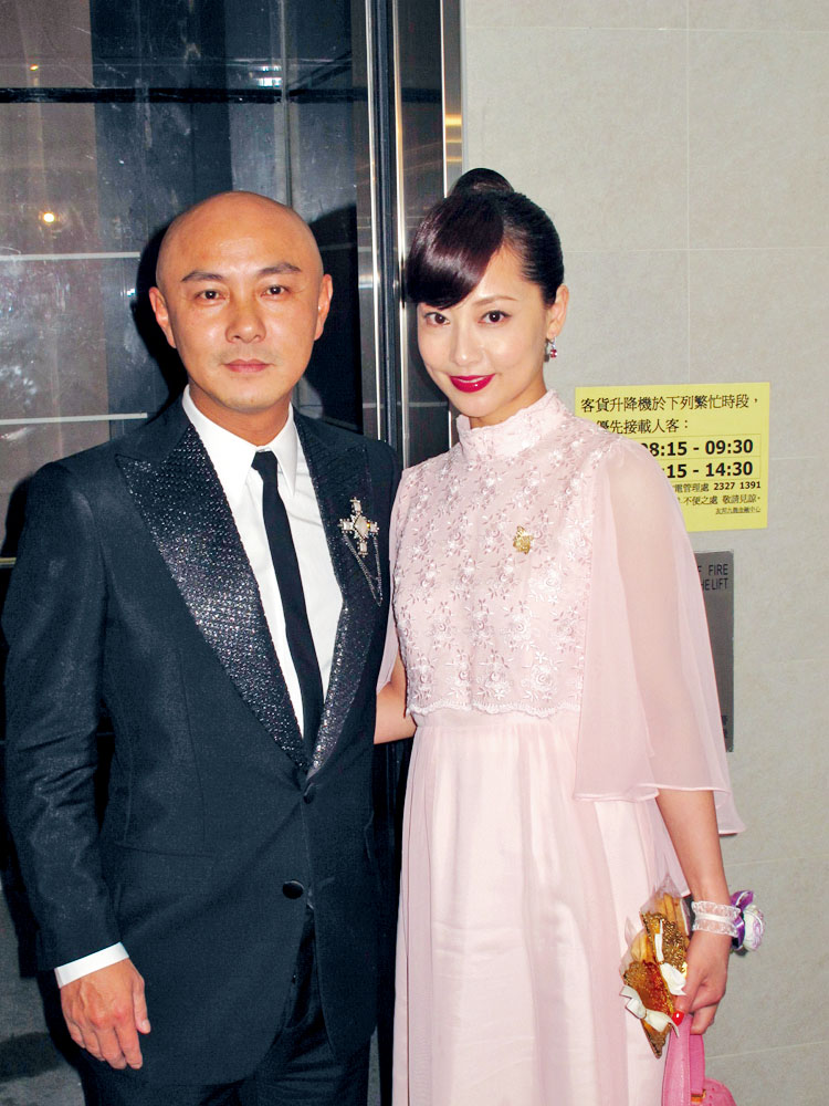 張衞健與張茜婚後一直很恩愛。