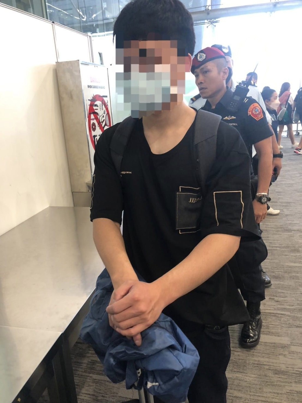 台男試圖從曼谷走私水獺土撥鼠出境，當局發布案件相關照片。 Facebook