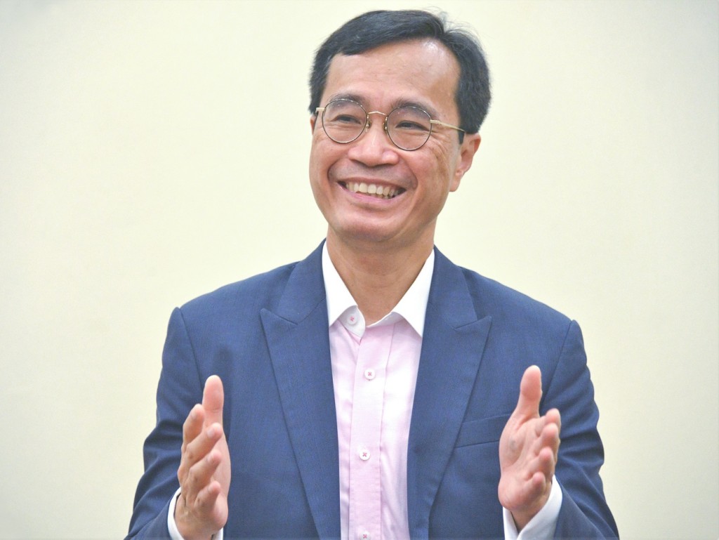 陸志聰表示,無悔選擇行政工作,但如果人生可以重來一次,或會選擇在婦產科做多十年八年才轉戰行政之路。
