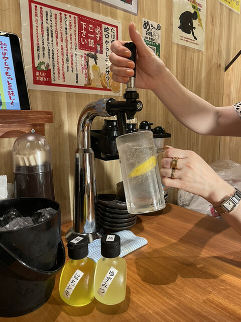 1小時550日圓（約港幣$31）即可任飲Lemon sour