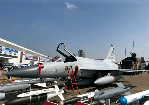 曾参加珠海空展的巴基斯坦购于中国的「枭龙」战机。
