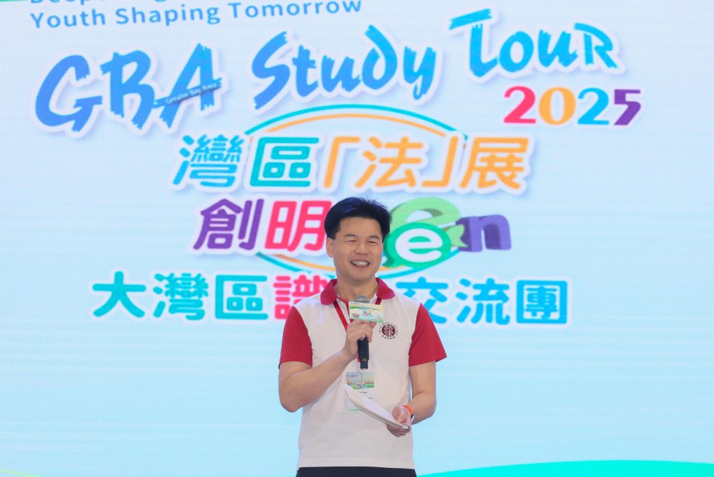 香港律師會會長湯文龍律師在開幕致辭中勉勵學生。香港律師會圖片 香港律師會會長湯文龍律師在開幕致辭中勉勵學生。香港律師會圖片