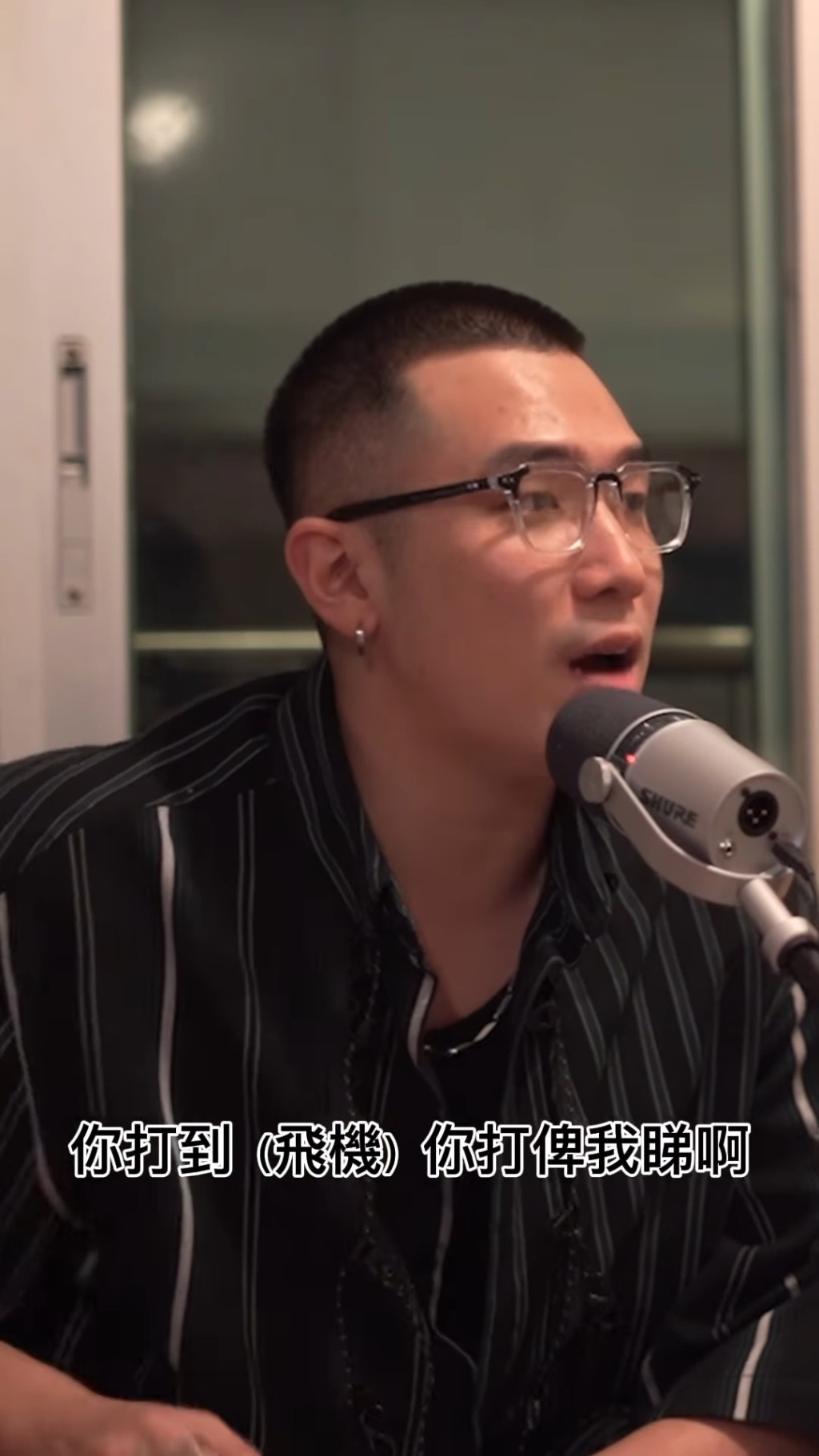 姜卓文又說:「然後叫我『你打到,你打畀我睇吖!你睇吓,我得㗎!』跟住佢就喺我面前打X機,咁已經係一個變態行為了。」 姜卓文又說:「然後叫我『你打到,你打畀我睇吖!你睇吓,我得㗎!』跟住佢就喺我面前打X機,咁已經係一個變態行為了。」
