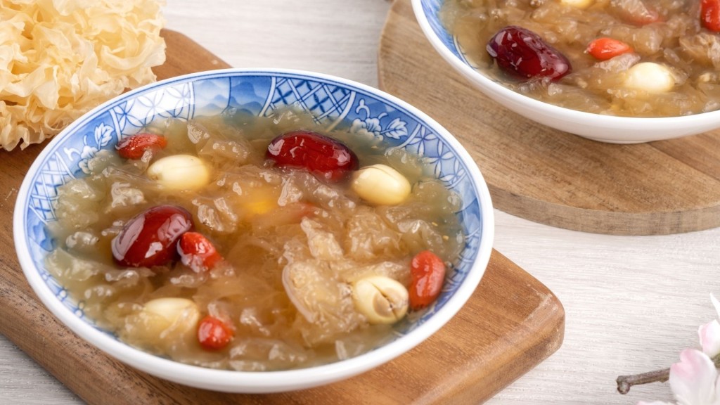 糖水卡路里｜16款中式糖水熱量排行榜 營養師教3招進食貼士 西米露竟比雪耳糖水高卡？ 