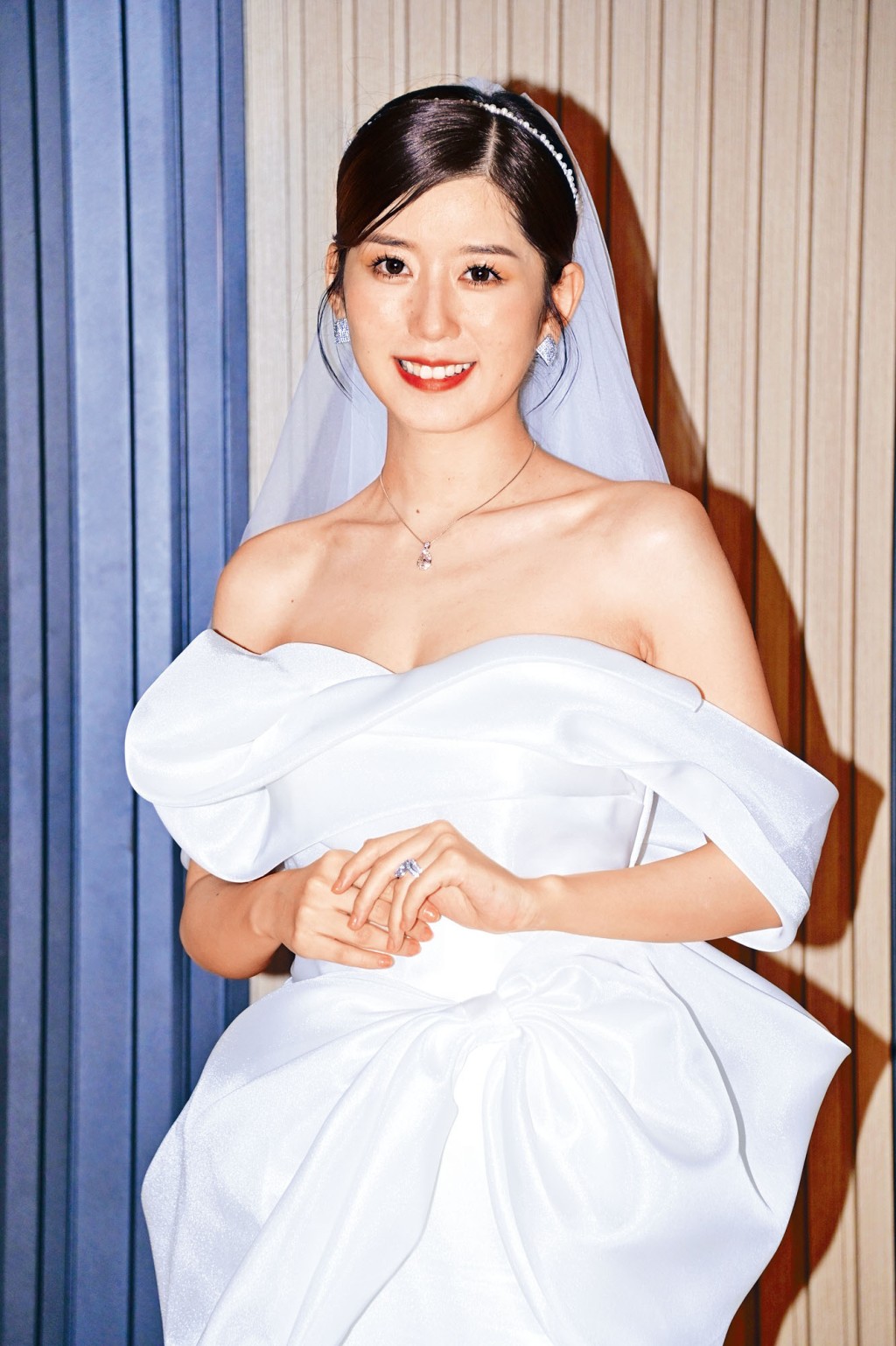 陳嘉慧戴閃爆鑽戒現身，否認老公是富二代。