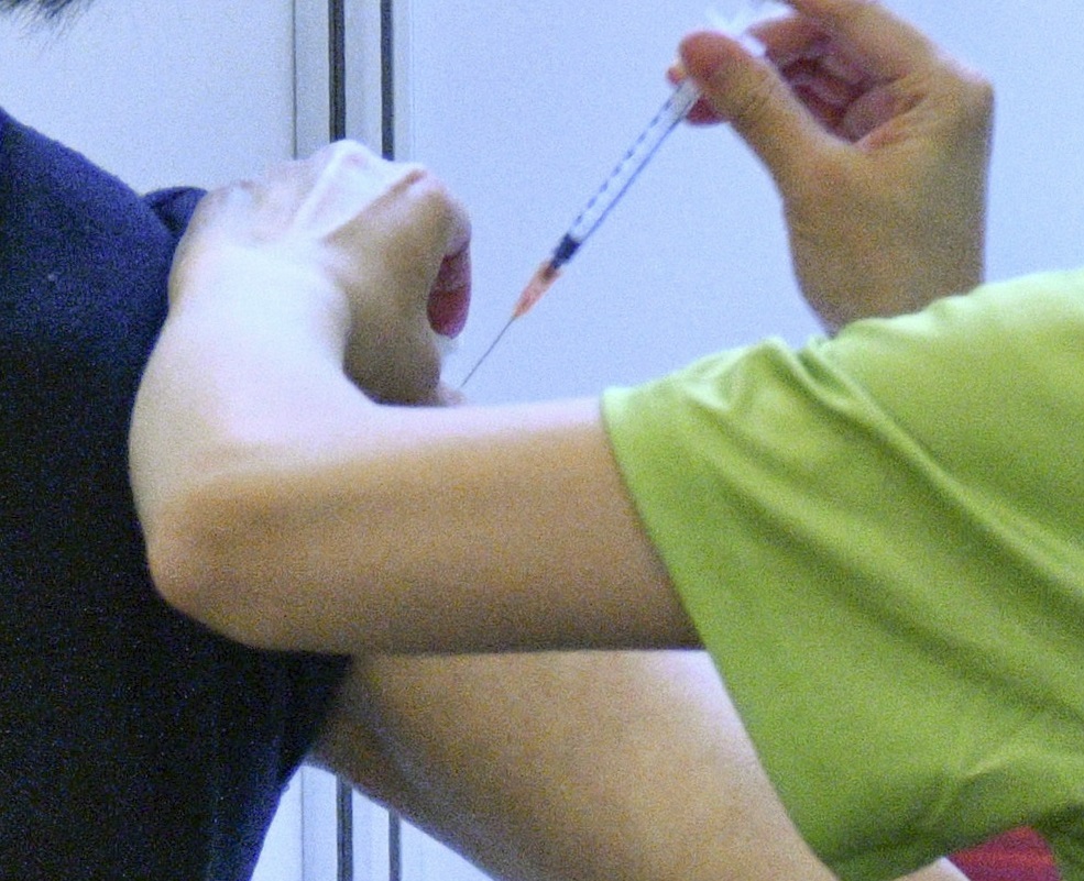 衞生署發疫苗指引，以往對疫苗有嚴重過敏反應應暫緩接種。資料圖片