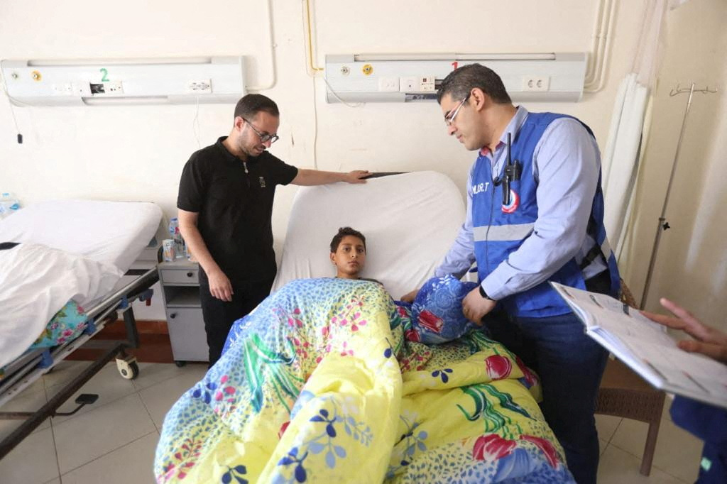 法国正在与以色列和埃及讨论给伤者提供医疗援助的方式。路透社