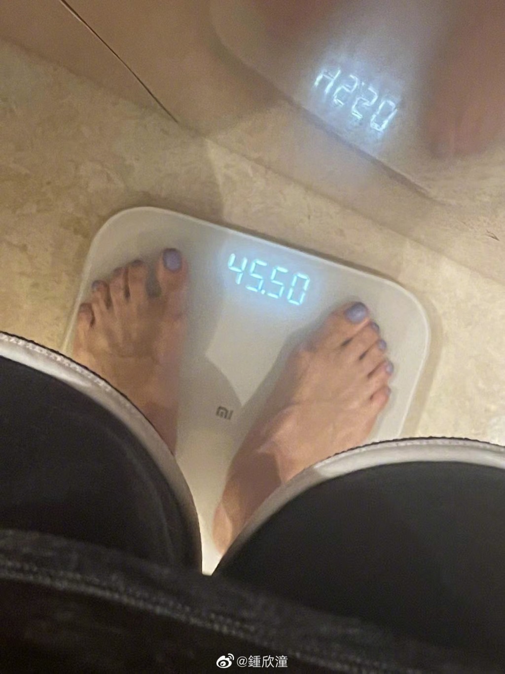 鍾欣潼（阿嬌）早前分享她的最新磅數，為45.5kg。（圖片來源：「q_gill」Instagram）
