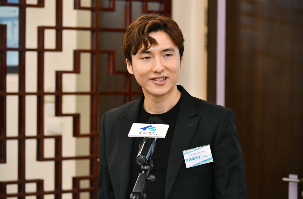 蔡加讚表示，康健國際透過康健慈善基金，捐贈輝瑞疫苗予東華三院推行醫社協作，是以實際行動關顧弱勢社群。