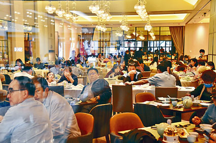 行會今日料商討限制聚眾令,盼大減食肆等人流防疫。