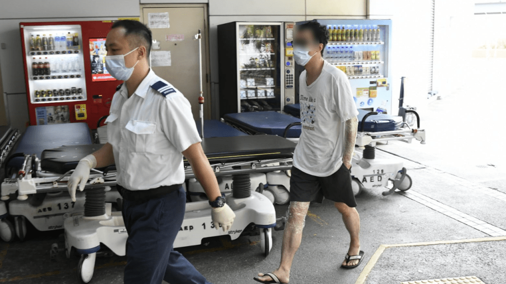 一名男子遭通渠水濺傷,送院治理。
