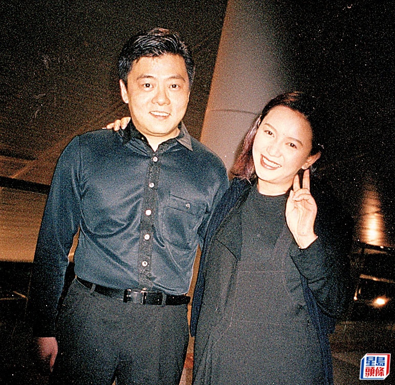 曾华倩于1996年下嫁拍拖三年多的富商林肇基（左），惜婚姻维持6年便结束。  ​