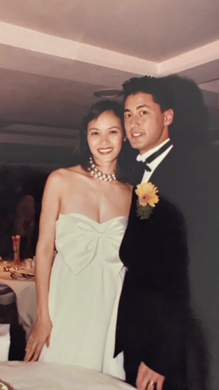 今年是王敏德和馬詩慧結婚33周年,二人貼上多張昔日照放閃。 今年是王敏德和馬詩慧結婚33周年,二人貼上多張昔日照放閃。