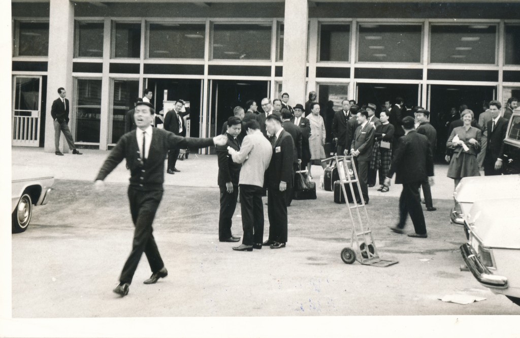 1970年啟德機場團體旅客出閘大堂首日啟用。資料圖片