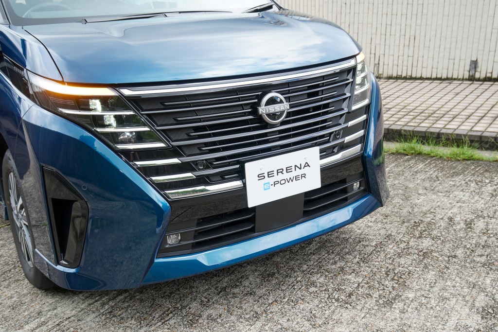 全新混能日產Serena e-POWER試駕：時尚活力型態彰顯日產最新設計語彙，Highway Star頂級版配備全套專屬車身包圍，洋溢運動氣息。