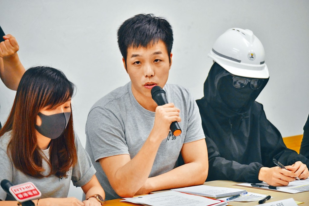 顏武周質疑事件有政治考慮，要求當局交代釋疑。