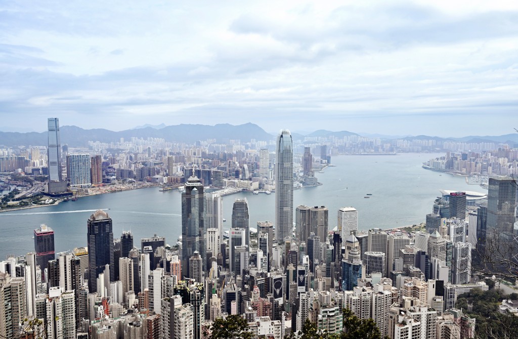 本港資金淨流入大幅上升81%,達7,050億港元。資料圖片 本港資金淨流入大幅上升81%,達7,050億港元。資料圖片