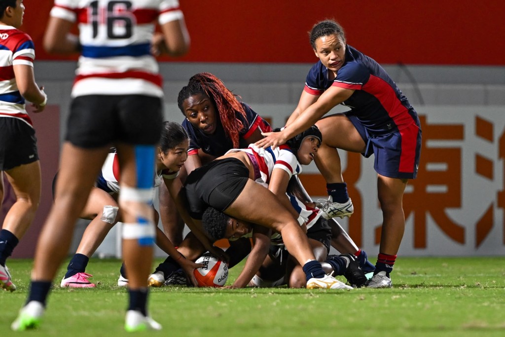 香港女子七欖隊再演7:5勝泰國。 香港女子七欖隊再演7:5勝泰國。