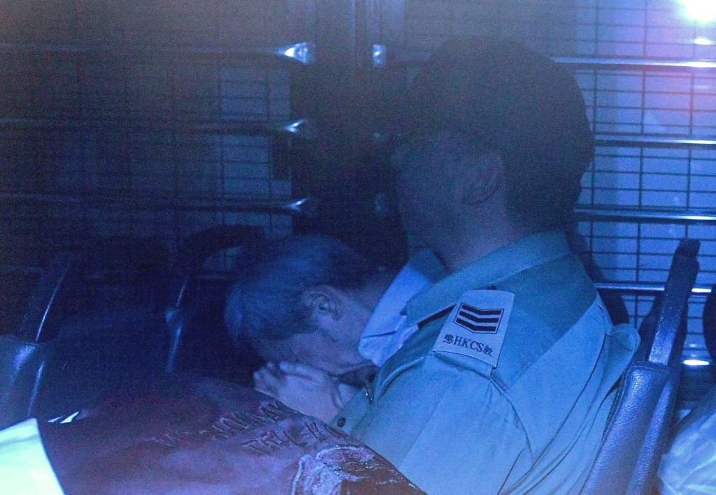 馮永業今被押送到高院申請保釋。