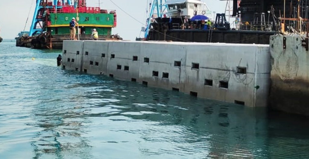 海堤的「生態孔洞」設計。政府提供