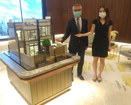 長實黃思聰稱,名日‧九肚山洋房2570萬易手。