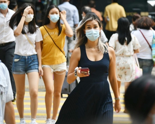 消息指本港新增約四宗確診。