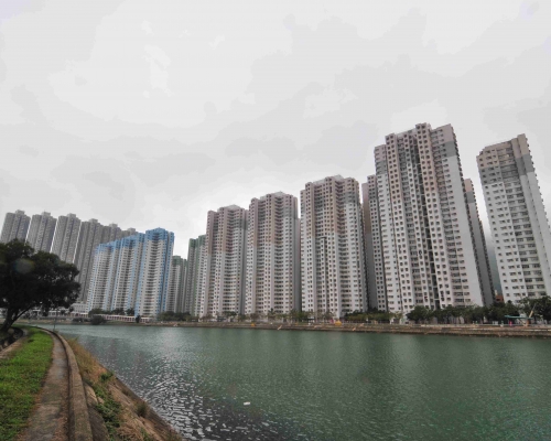 屯门龙门居两房350万绿表价售。