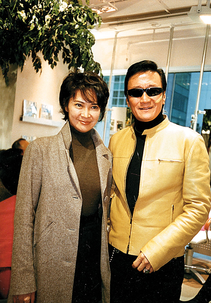 谢贤与萧芳芳都是粤语片巨星。
